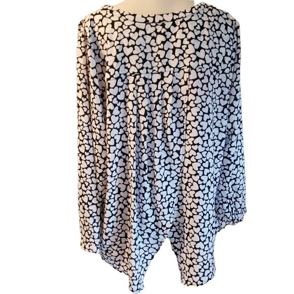 LANE BRYANT Black White HEARTS Print Blouse Womens PLUS 18/20 Split Back Top - Picture 4 of 8